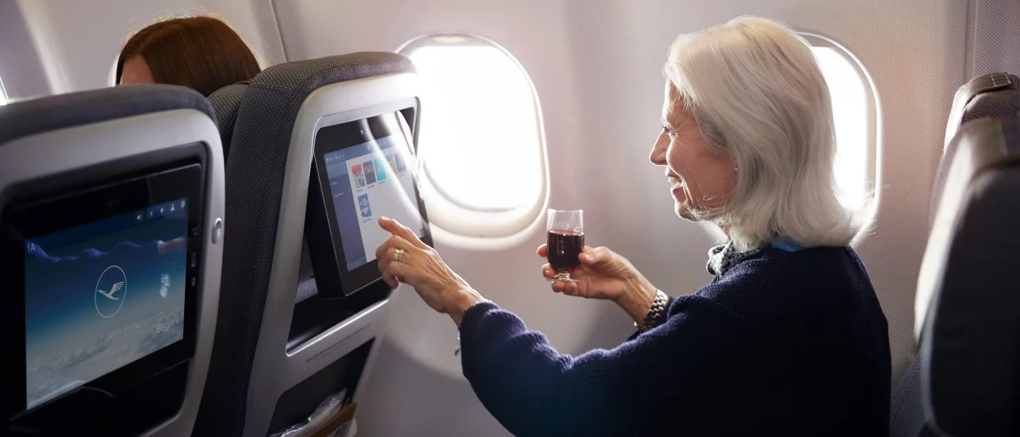 lufthansa economy food